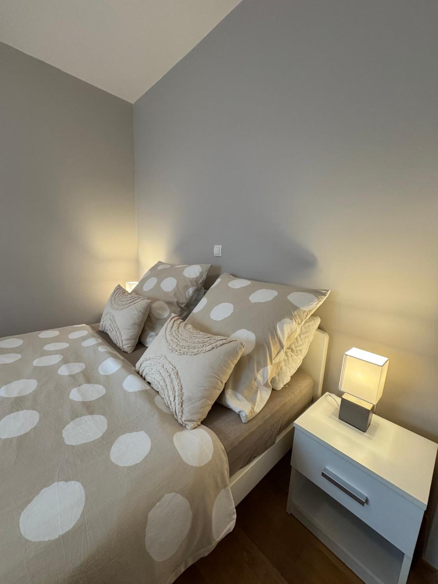 Apartment Tri Sunca Baska Voda Exterior photo