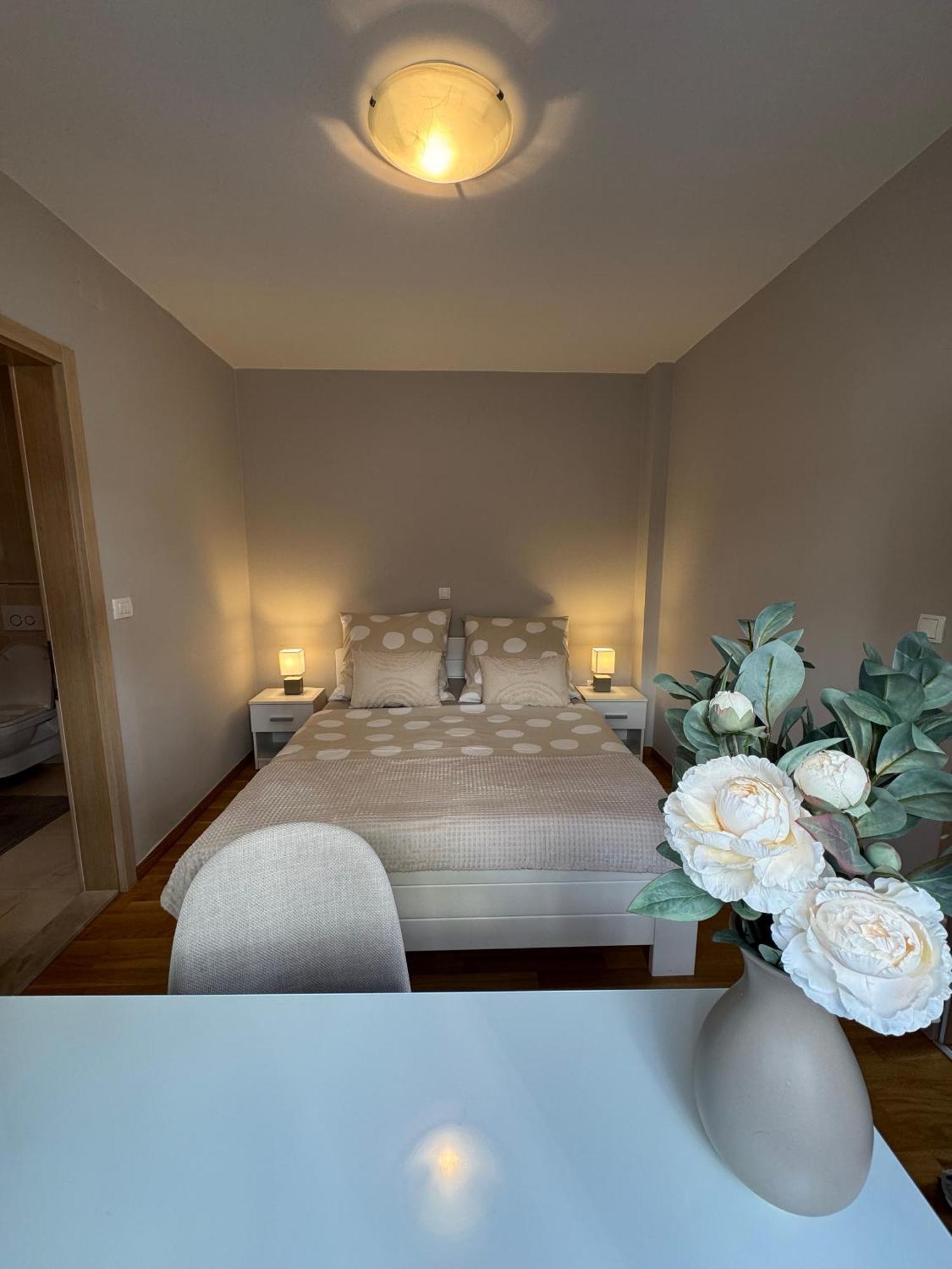 Apartment Tri Sunca Baska Voda Exterior photo